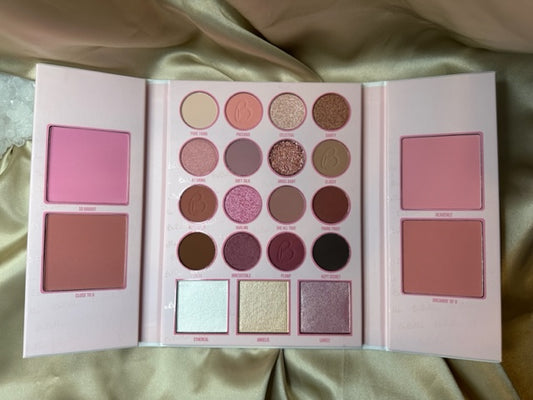 ANGELIC (MAKEUP PALETTE)